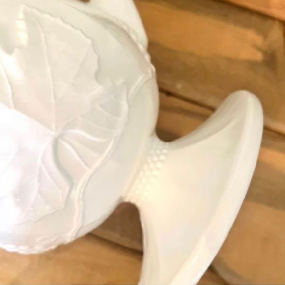 Vintage Milk Glass Harvest Grape Pitcher And 2 Glasses Set - Picture 5 of 8